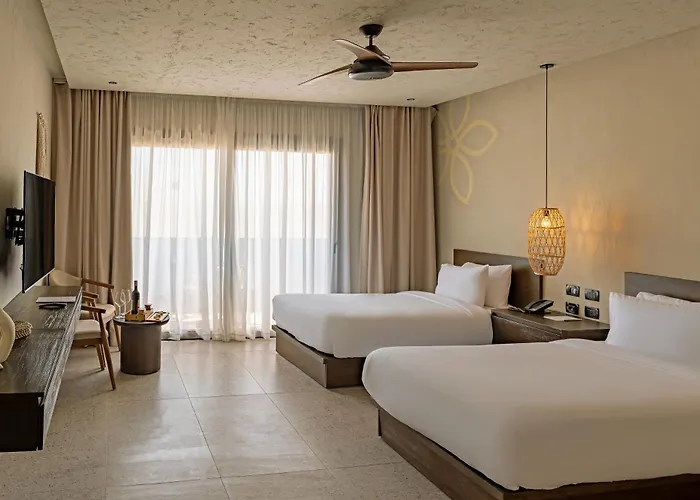 Sentido Naga Bay - Adults Friendly 洪加達