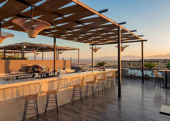 Sentido Naga Bay - Adults Friendly 5* 洪加達